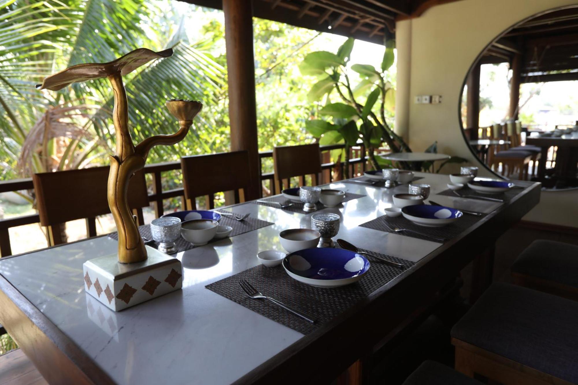 Devi Kampot Resort At Phum กำปอต ภายนอก รูปภาพ