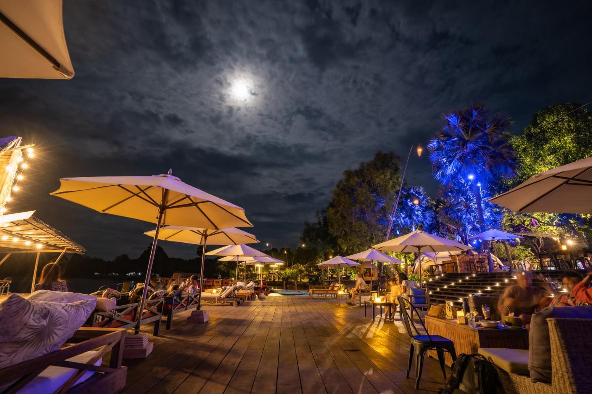 Devi Kampot Resort At Phum กำปอต ภายนอก รูปภาพ