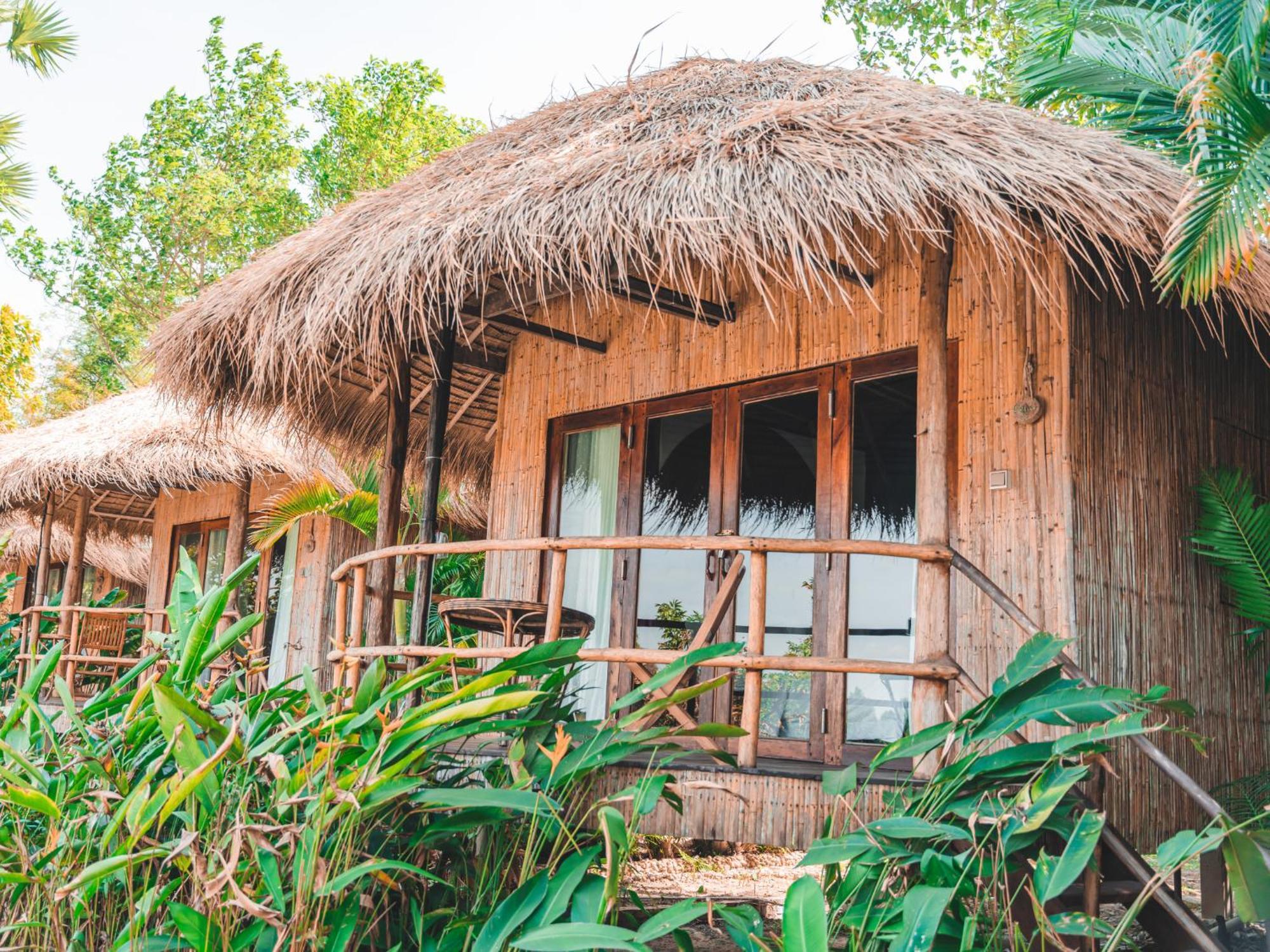 Devi Kampot Resort At Phum กำปอต ภายนอก รูปภาพ